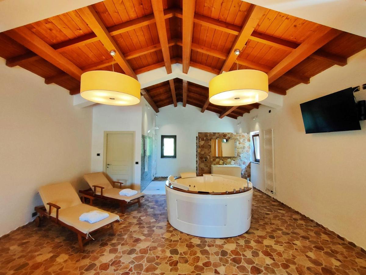 Agriturismo Borgo Biaia Camporgiano Екстериор снимка