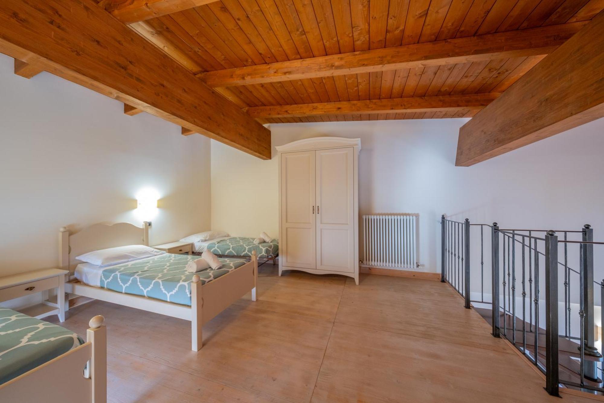 Agriturismo Borgo Biaia Camporgiano Екстериор снимка