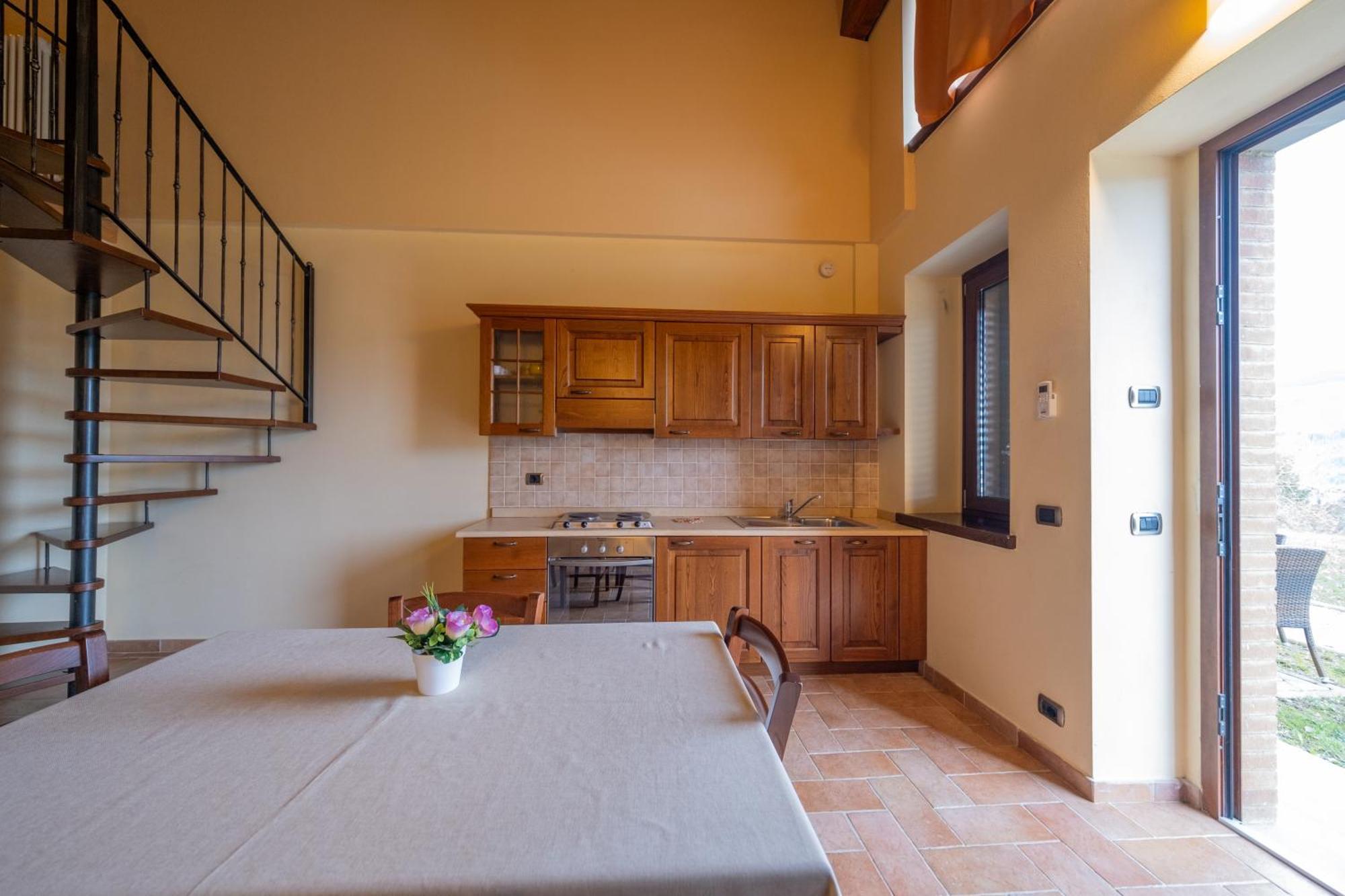 Agriturismo Borgo Biaia Camporgiano Екстериор снимка