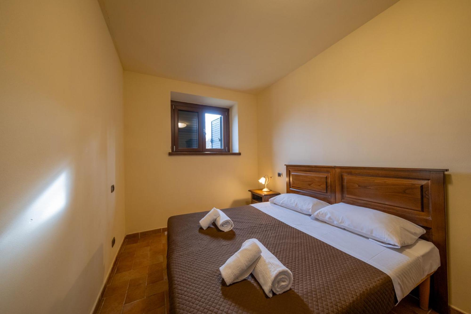 Agriturismo Borgo Biaia Camporgiano Екстериор снимка