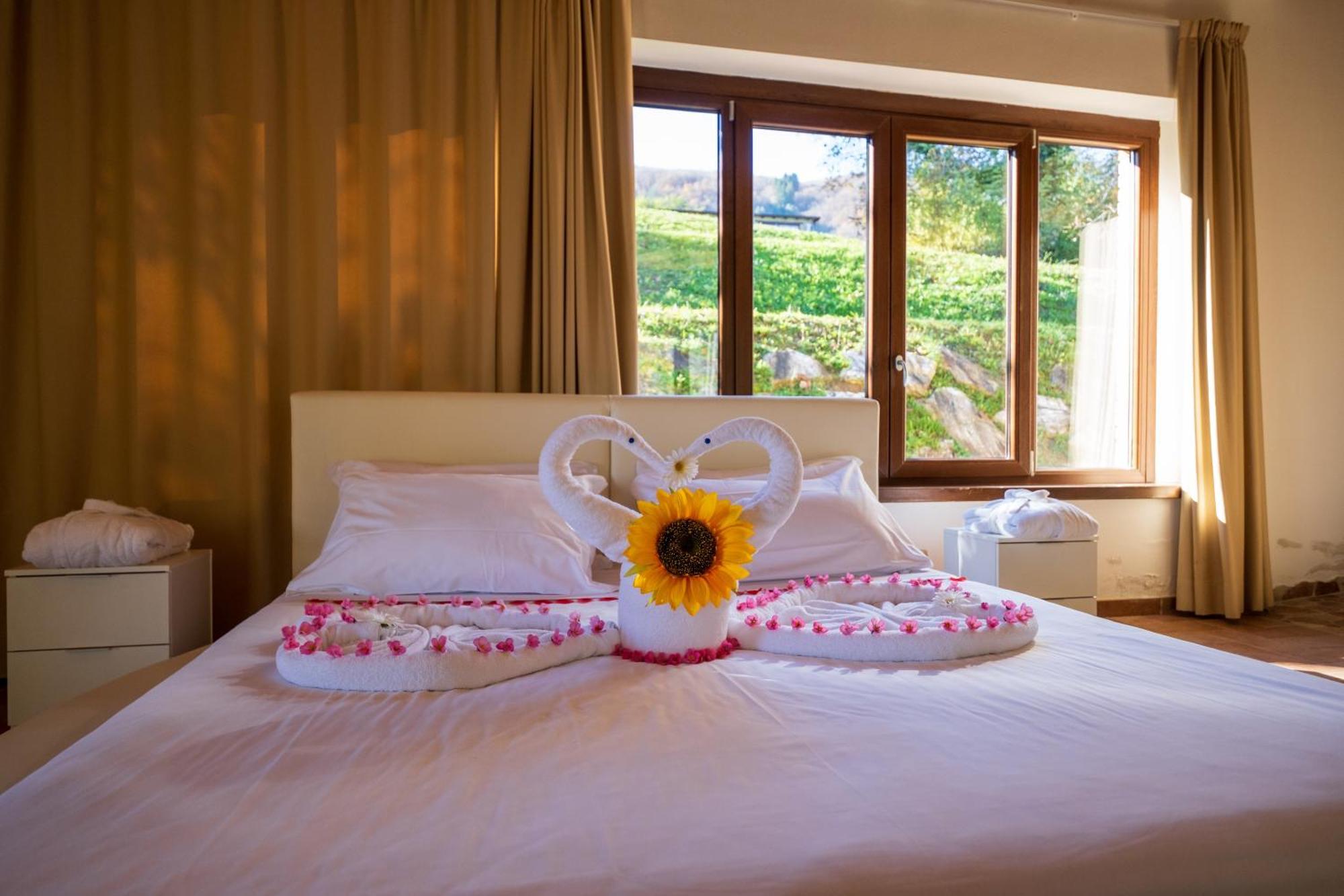 Agriturismo Borgo Biaia Camporgiano Екстериор снимка