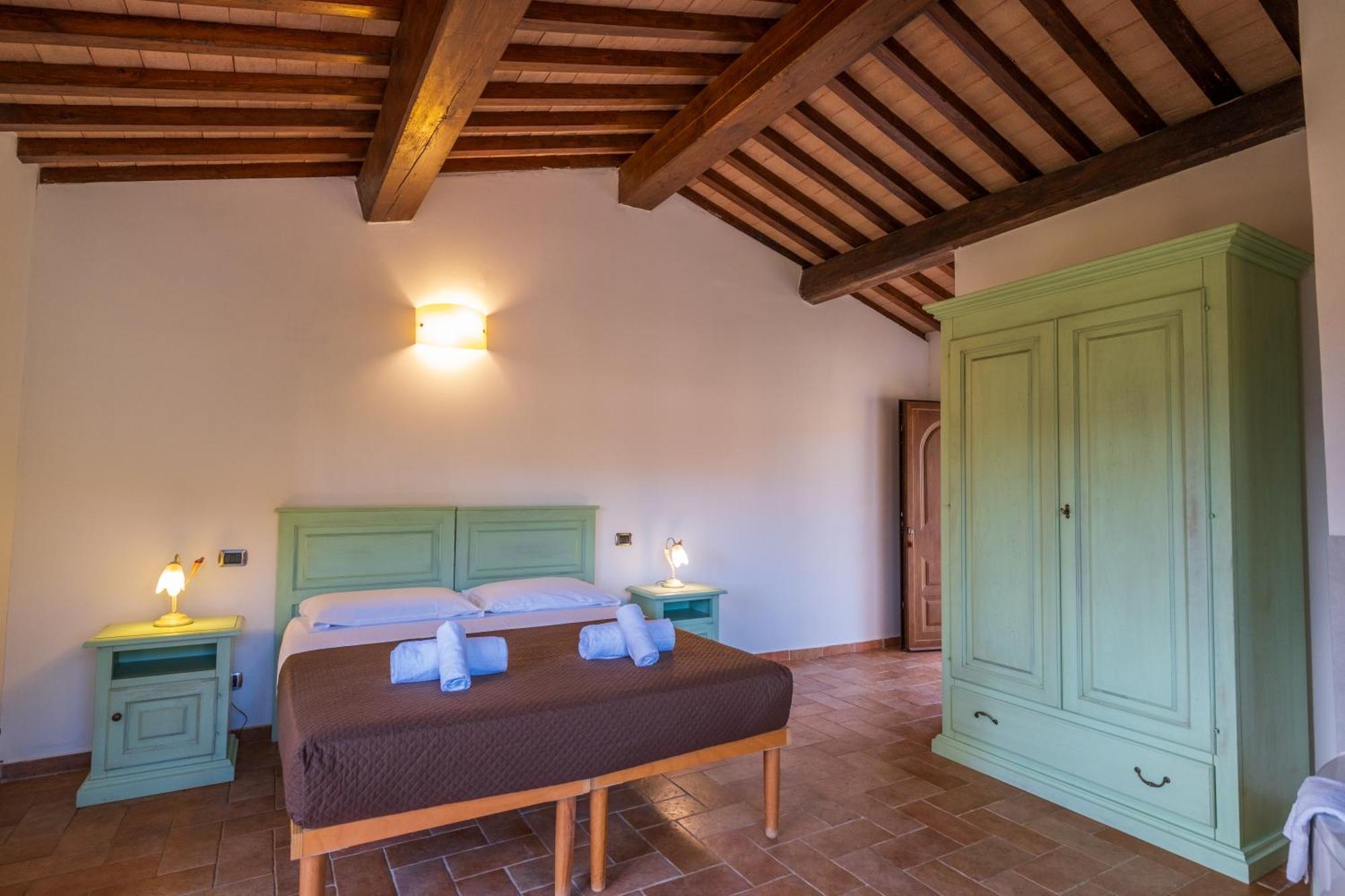 Agriturismo Borgo Biaia Camporgiano Екстериор снимка