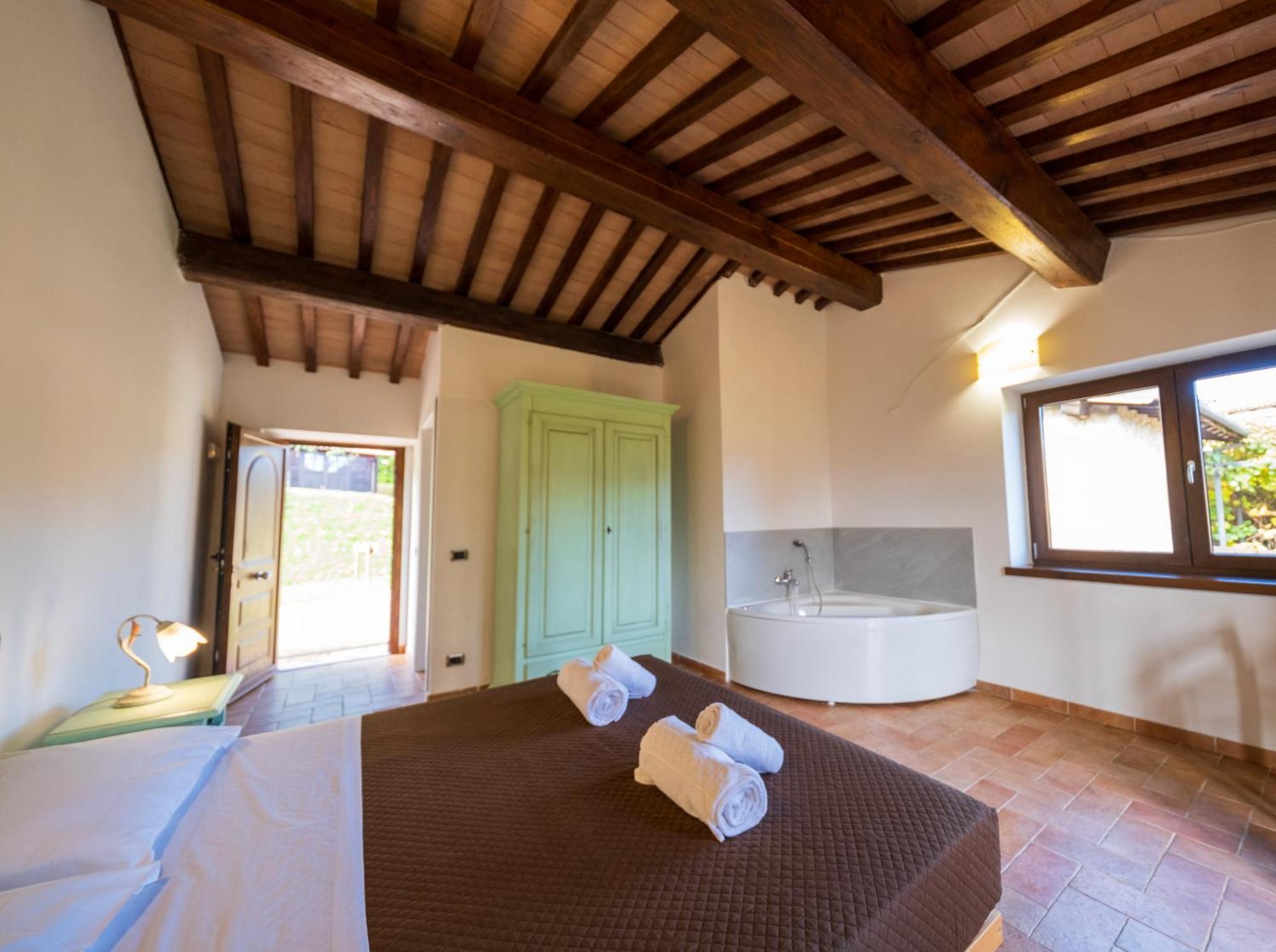 Agriturismo Borgo Biaia Camporgiano Екстериор снимка