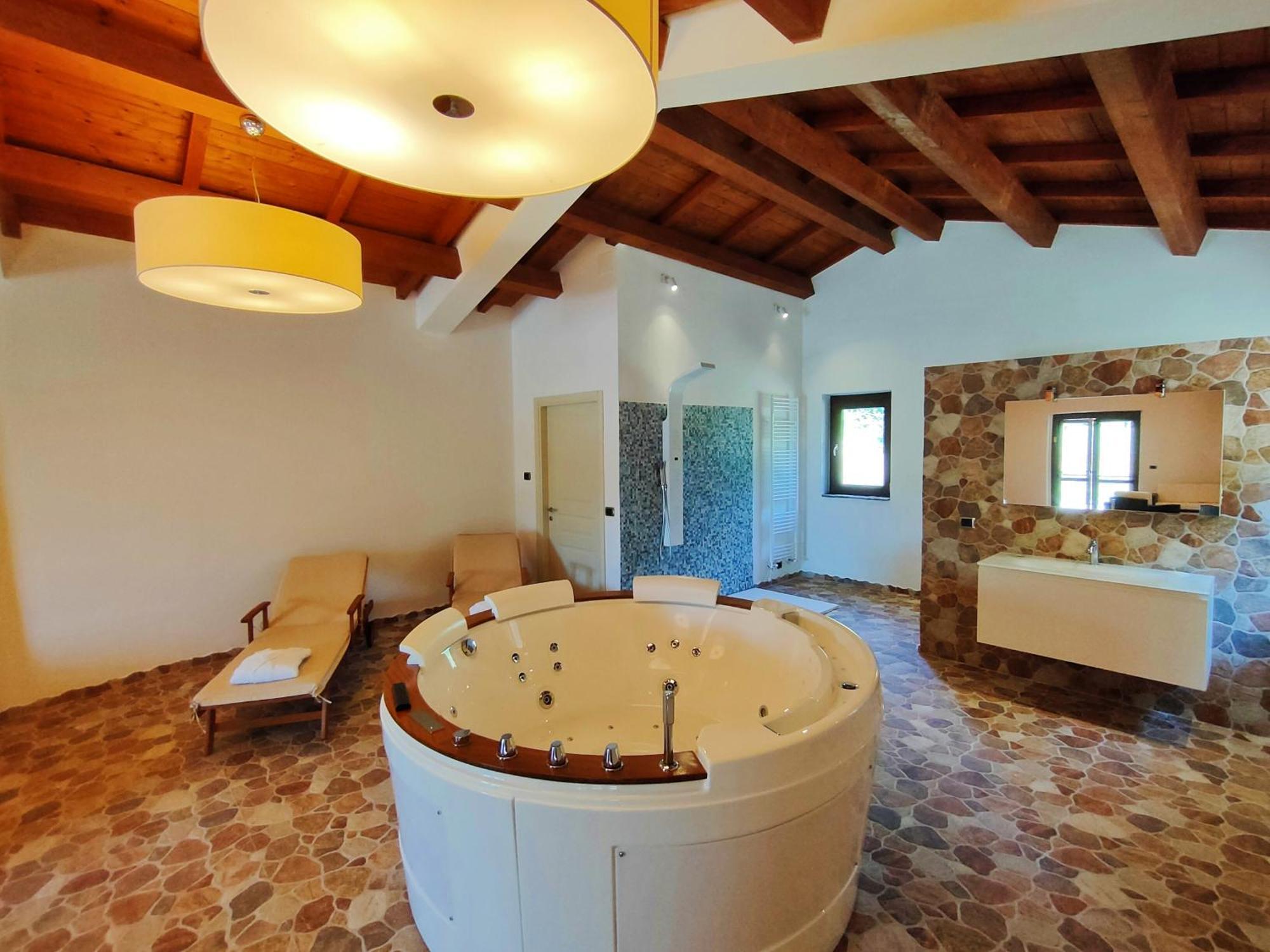 Agriturismo Borgo Biaia Camporgiano Стая снимка