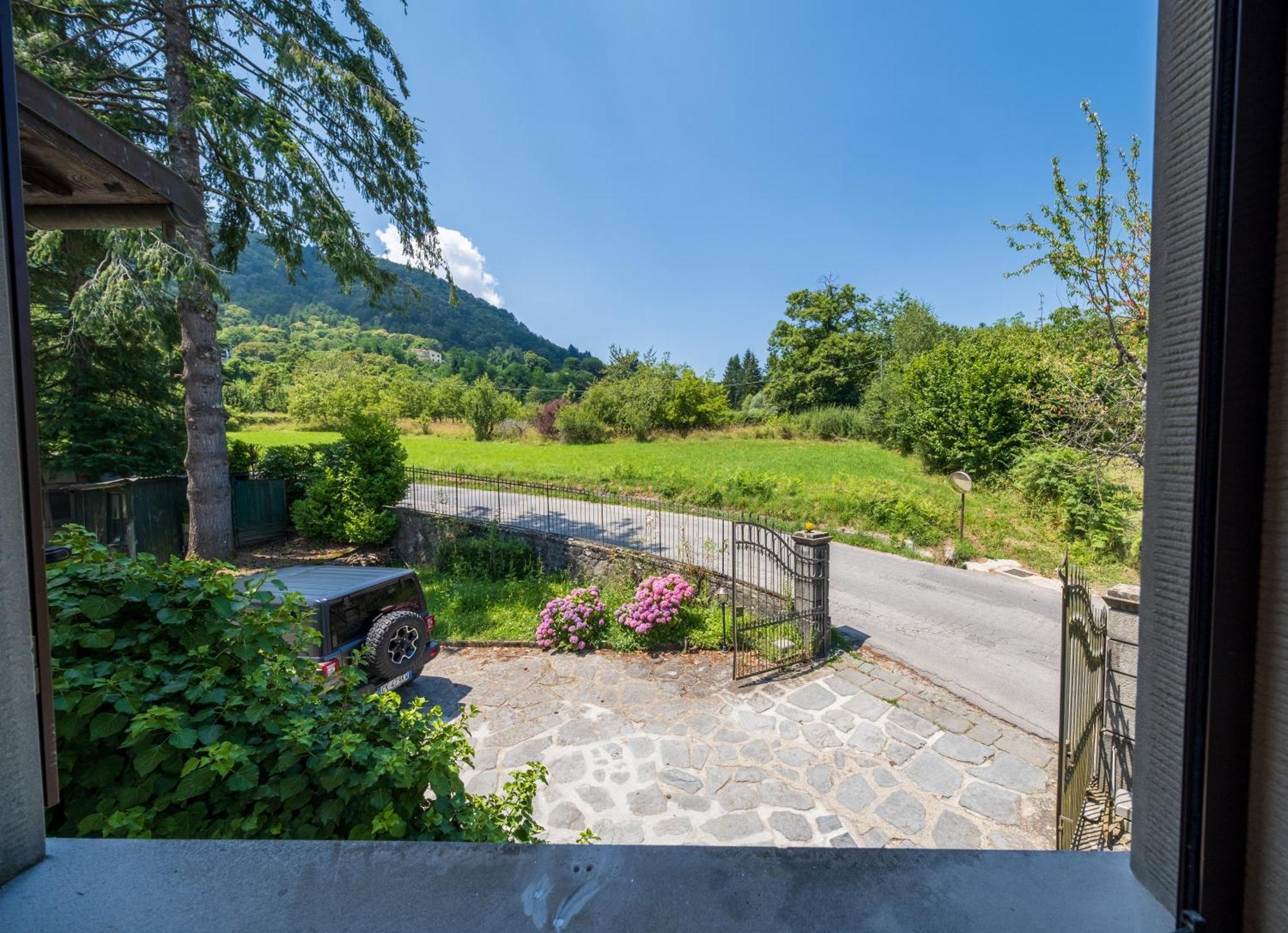 Agriturismo Borgo Biaia Camporgiano Екстериор снимка