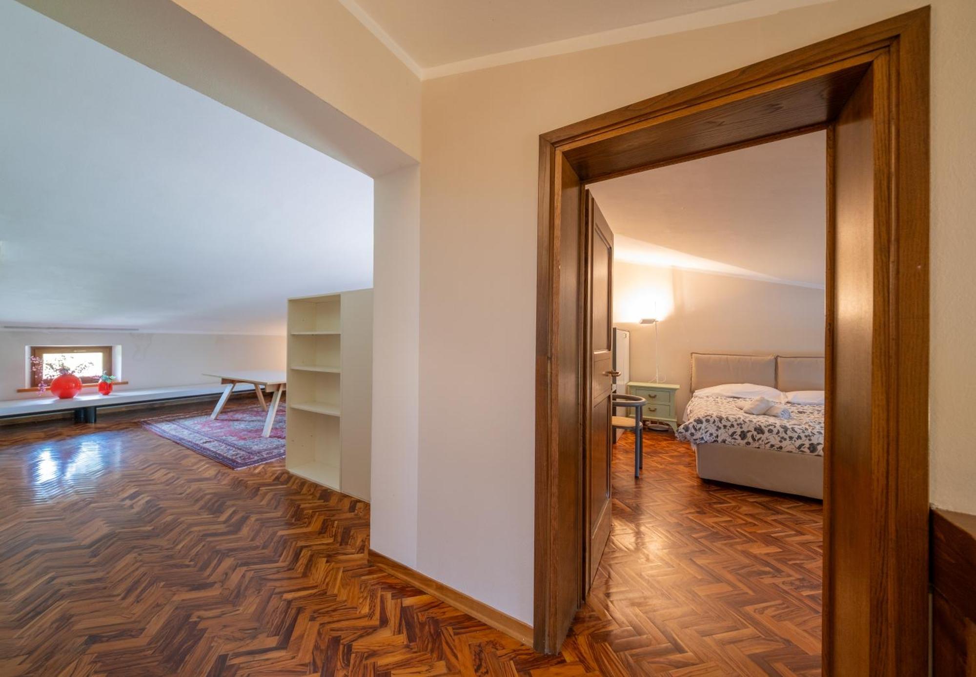 Agriturismo Borgo Biaia Camporgiano Екстериор снимка